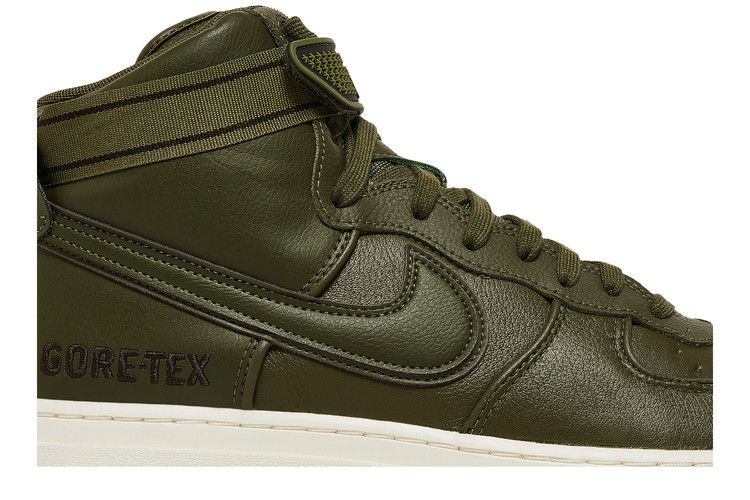 air-force-1-gtx-boot-medium-olive-ct2815-201_01