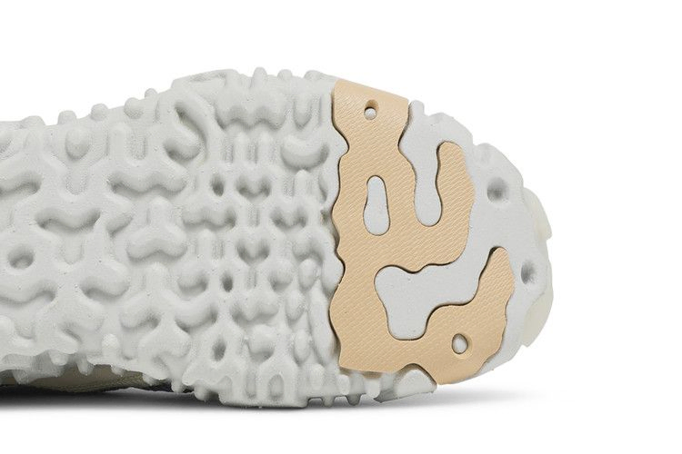 Кроссовки Nike ISPA OverReact Flyknit 'Light Bone'