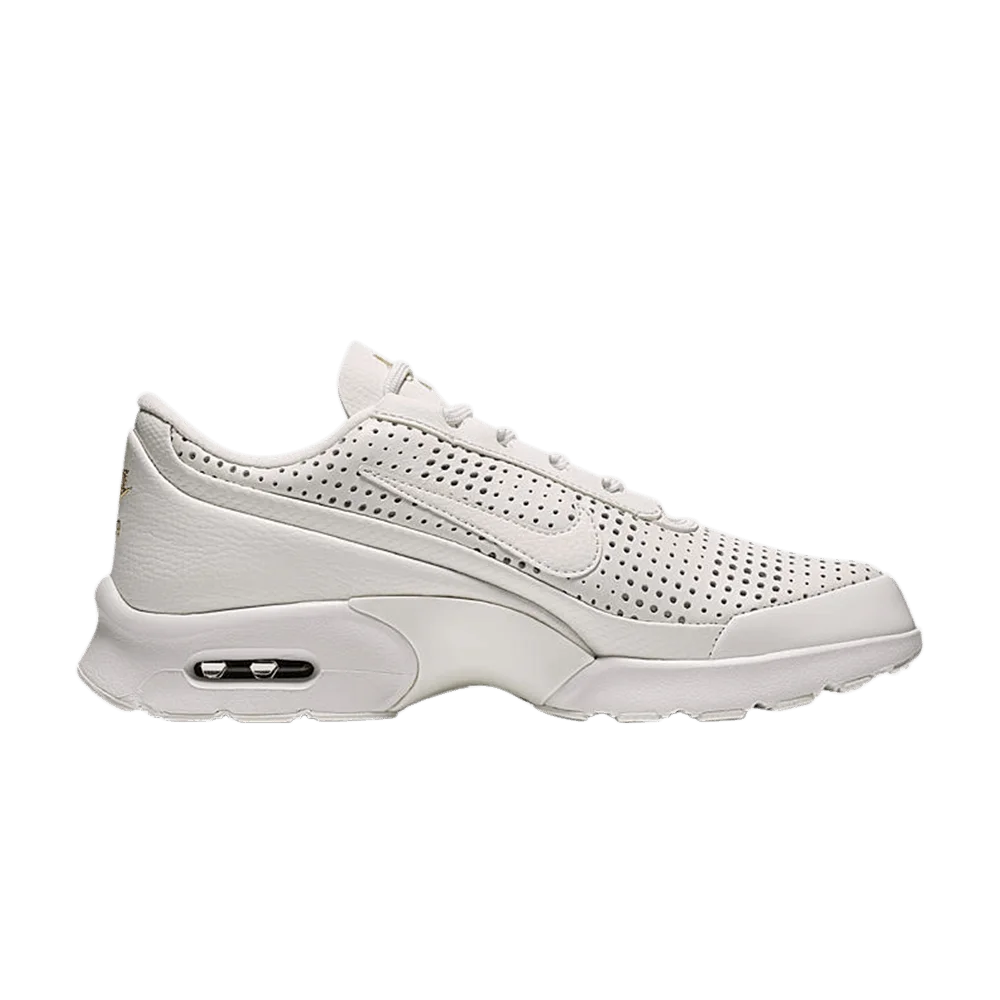 Krossovki-Wmns-Air-Max-Jewell-Beautiful-x-Nike-Powerful