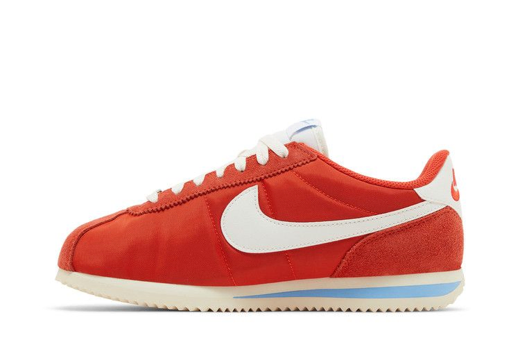 wmns-cortez-picante-red-dz2795-601_02