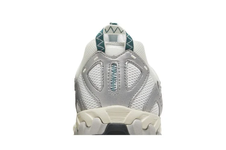 Krossovki-New-Balance-610-Silver-Reflection-6
