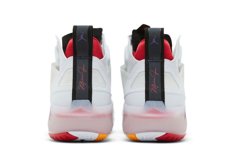 Кроссовки Air Jordan 37 'Hare'
