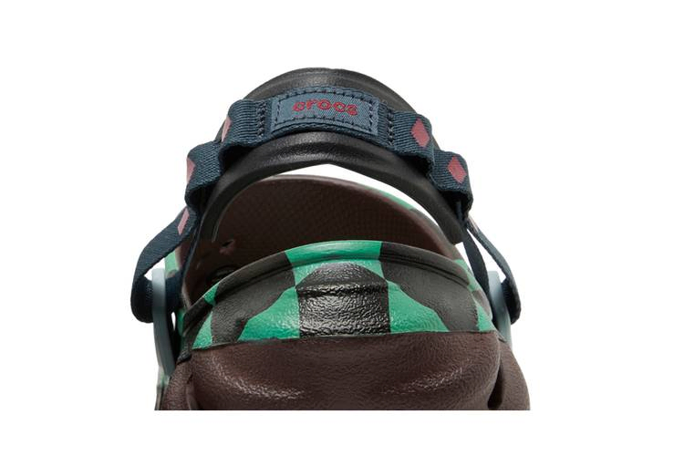 Кроссовки Crocs Demon Slayer x Echo Clog 'Tanjiro'