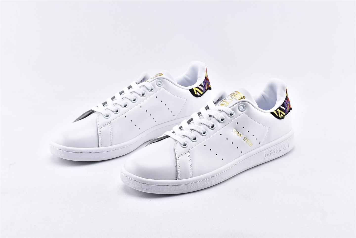Кроссовки The FARM Company x adidas Wmns Stan Smith 'Passinho'