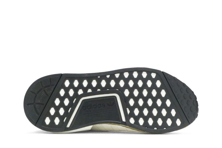 wmns-nmd_r1-v2-gold-boost-fw5450_03