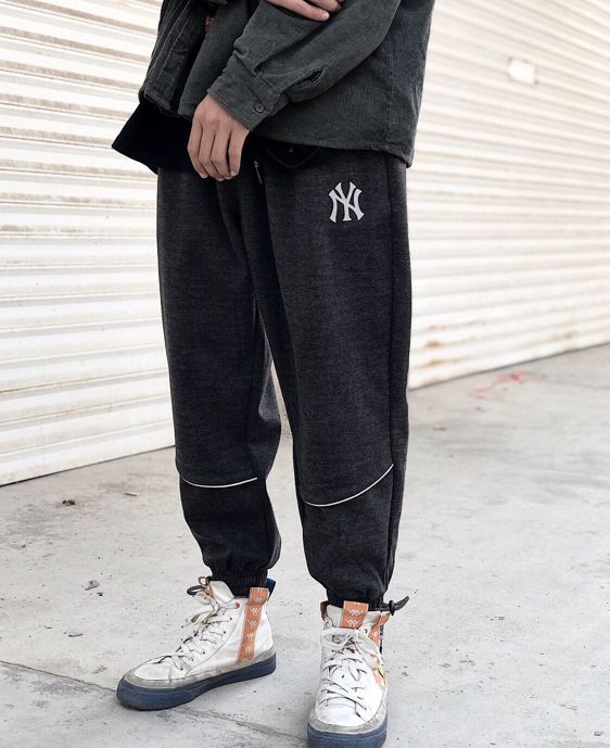 NY-Yankees-19FW-3M-Logo-Pants-1