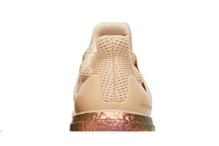 Кроссовки adidas UltraBoost 1.0 DNA 'Magic Beige'