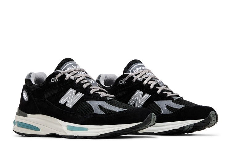 991v2-made-in-england-black-u991bk2_07