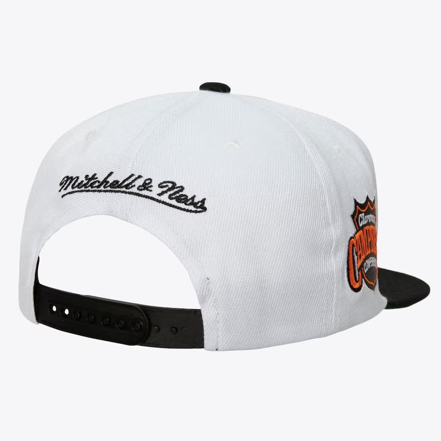 Бейсболка Mitchell & Ness White Los Angeles Kings Toss Up Snapback Hat