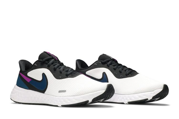 wmns-revolution-5-white-valerian-blue-bq3207-102_07