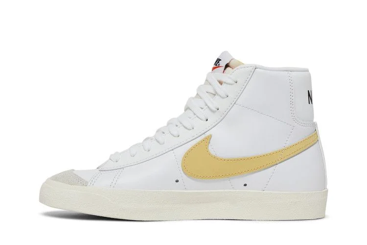 Кроссовки Nike Wmns Blazer '77 Vintage Mid 'Hyper Crimson'