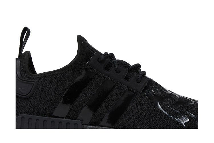 Кроссовки Star Wars x Nanzuka x adidas NMD_R1 'Darth Vader'