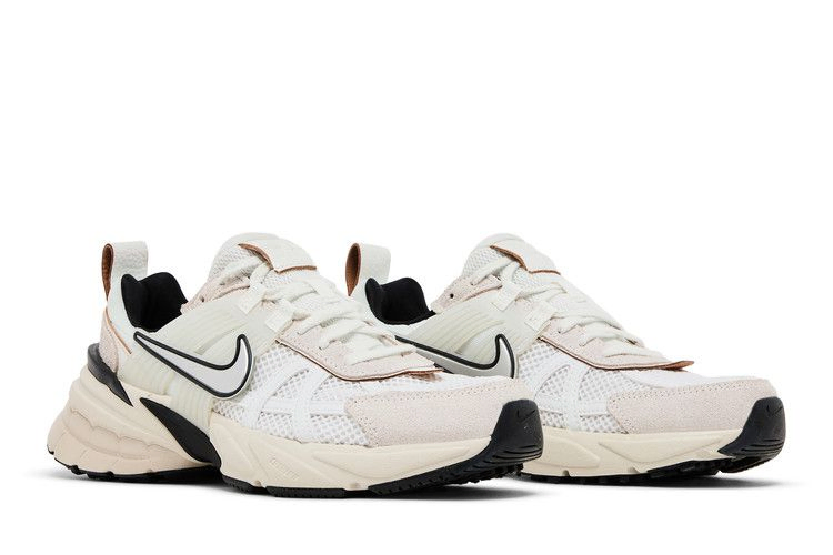 wmns-v2k-run-white-light-orewood-brown-fn6703-100_07