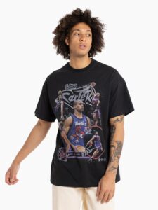 Mitchell-Ness-Vince-Carter-Toronto-Raptors-Player-Logo-T-Shirt-1-225x300