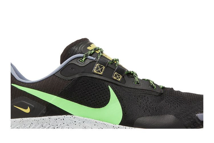 pegasus-trail-3-black-green-strike-da8697-004_01