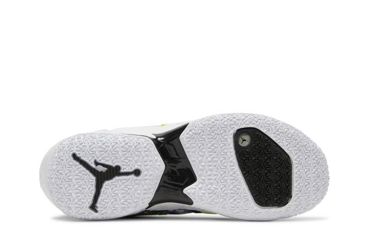 jordan-why-not-zer0-4-graffiti-dd4887-007_03