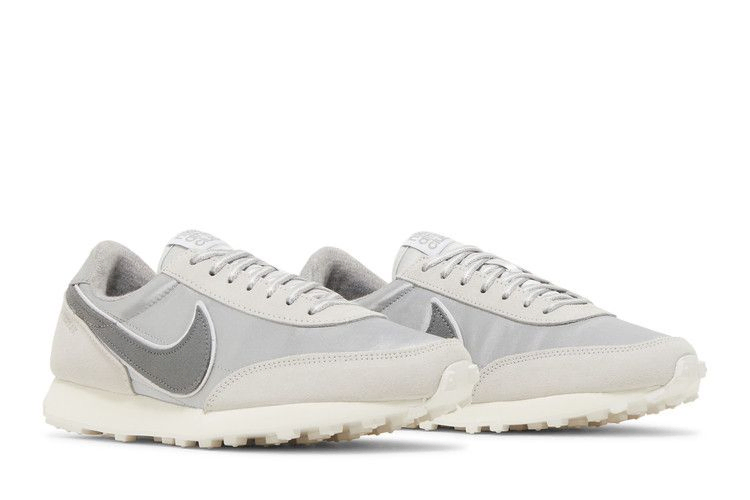 wmns-daybreak-se-light-smoke-grey-dn3399-001_07