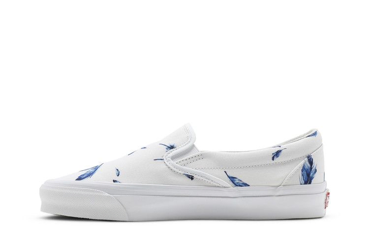 kith-x-vault-og-classic-slip-on-lx-feathers-vn0a45jk6bw_02