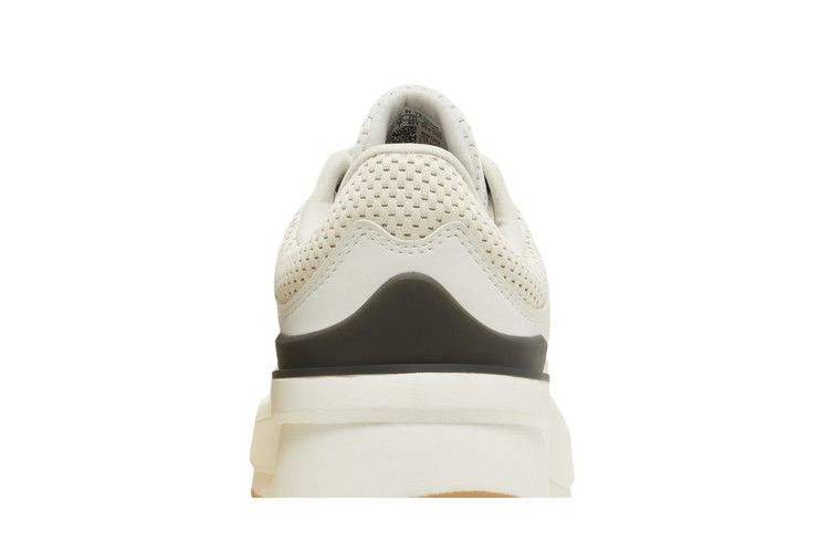 wmns-znchill-white-black-gum-gz4901_06