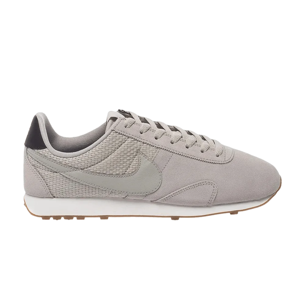 Krossovki-Nike-Pre-Montreal-17-Grey