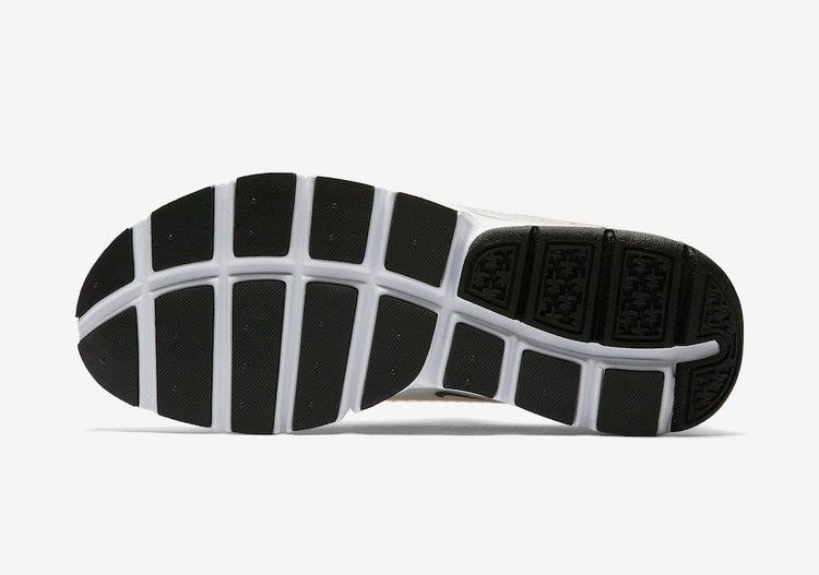 sock-dart-safari-942198-600_04