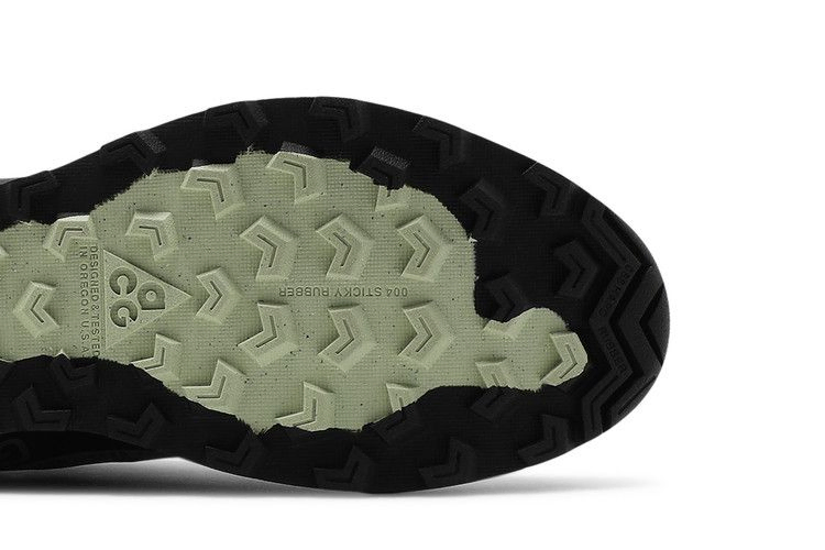 Кроссовки Nike ACG Air Nasu Gore-Tex 'Clay Green'