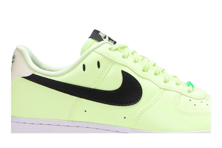 Кроссовки Nike Wmns Air Force 1 '07 LX 'Barely Volt'