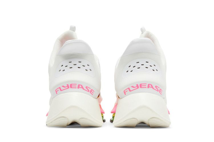 Кроссовки Nike Air Zoom Tempo NEXT% FlyEase 'Rawdacious'