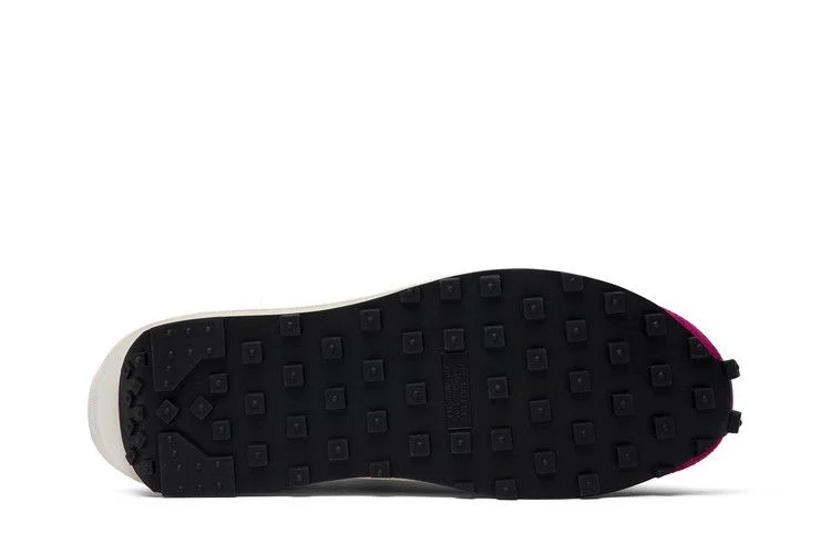 Krossovki-sacai-x-Nike-LDWaffle-Pine-Green-3