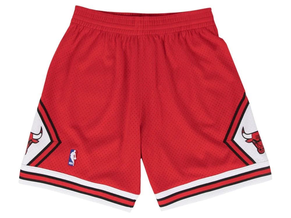 Спортивные шорты Mitchell & Ness Chicago Bulls 1997-98 Hardwood Classics Throwback Swingman NBA Shorts