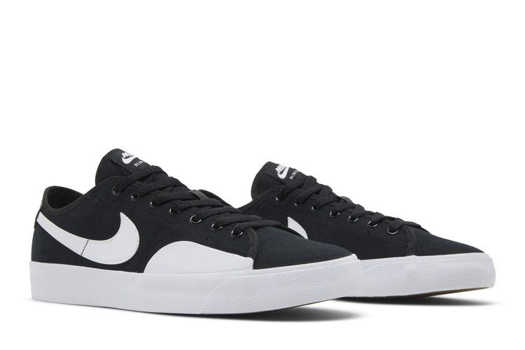 blazer-court-sb-black-white-cv1658-002_07