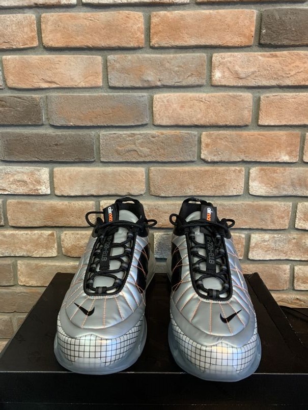 Nike-Air-Max-720-818-Metallic-Silver-9