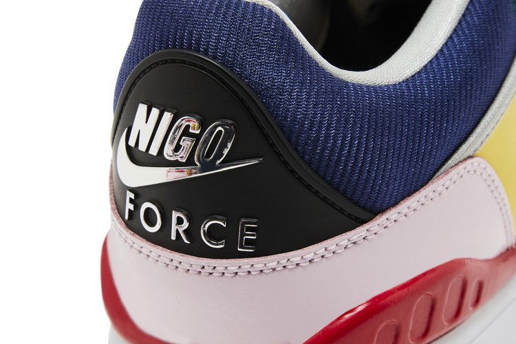 nigo-x-air-force-3-low-blue-void-hq1458-400_09