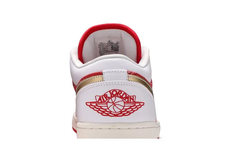 Кроссовки Air Jordan 1 Low SE 'Spades'
