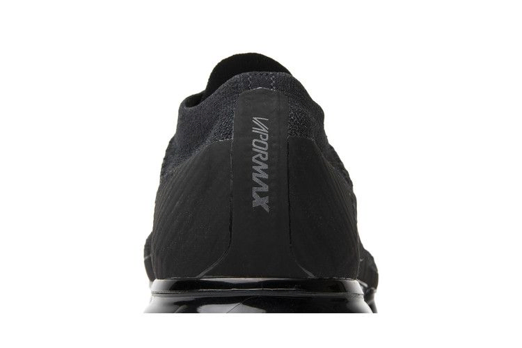 air-vapormax-triple-black-2-0-849558-011_06