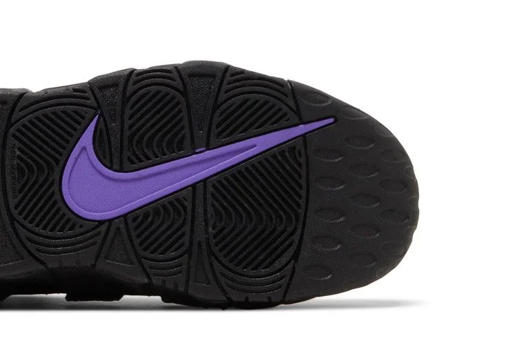 Krossovki-Nike-Air-More-Uptempo-GS-Black-Action-Grape-4
