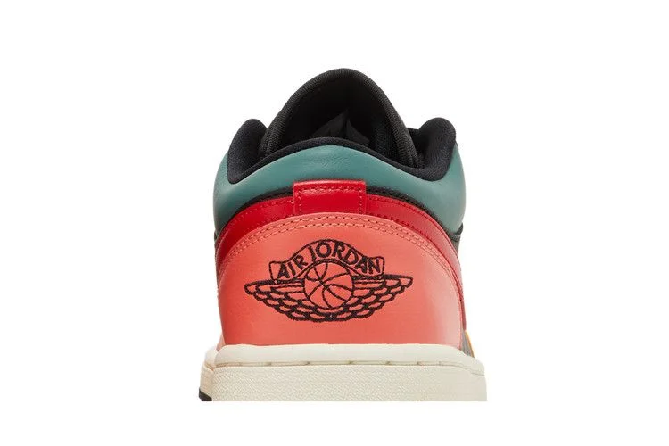 Кроссовки Wmns Air Jordan 1 Low SE 'Black Multi-Color'