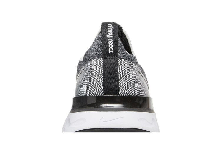 react-infinity-run-flyknit-black-white-cd4371-012_06