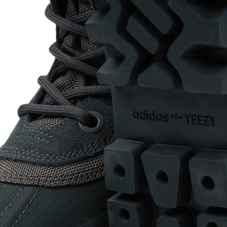 Adidas-Wmns-Yeezy-950-Boot-Pirate-5