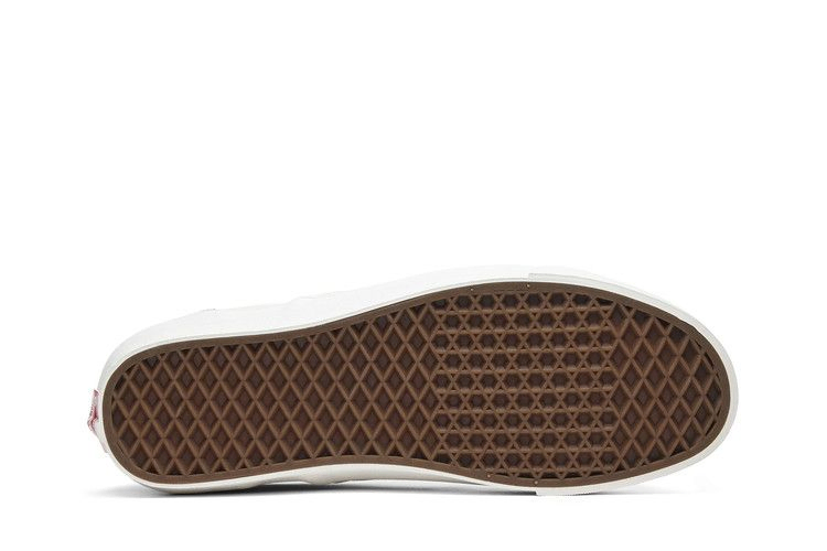 og-classic-slip-on-canvas-vn000udff8l_03
