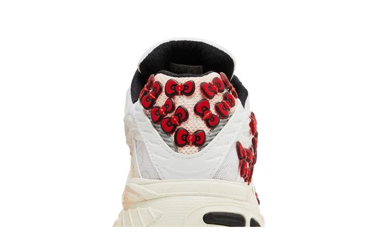 Кроссовки Hello Kitty x adidas Wmns Adistar Cushion '50th Anniversary'