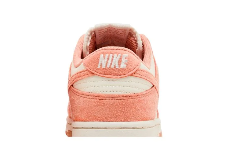 Кроссовки Nike Wmns Dunk Low Next Nature 'Apricot Agate'