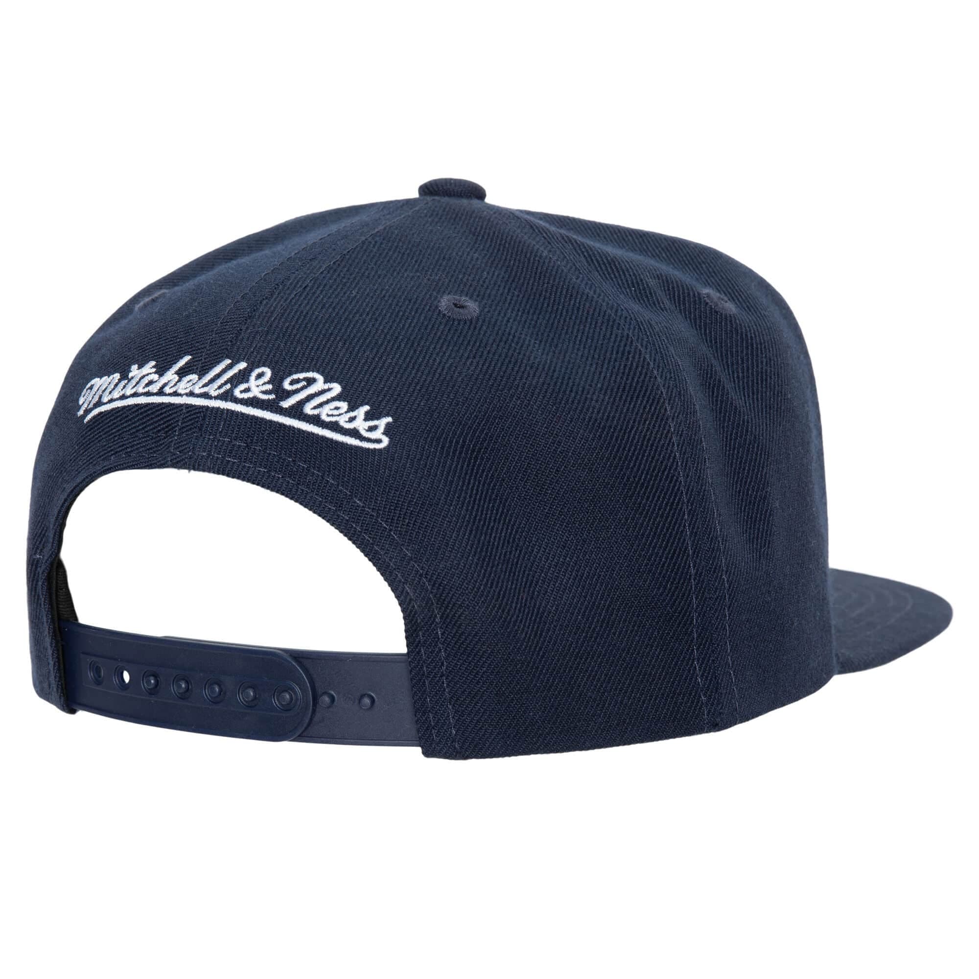 Mitchell-Ness-Team-Ground-2.0-Snapback-HWC-Houston-Rockets-Hat-1