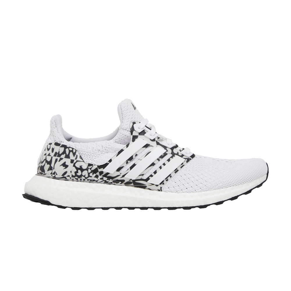Кроссовки Adidas Wmns UltraBoost 5.0 DNA 'Multi Pattern - White'