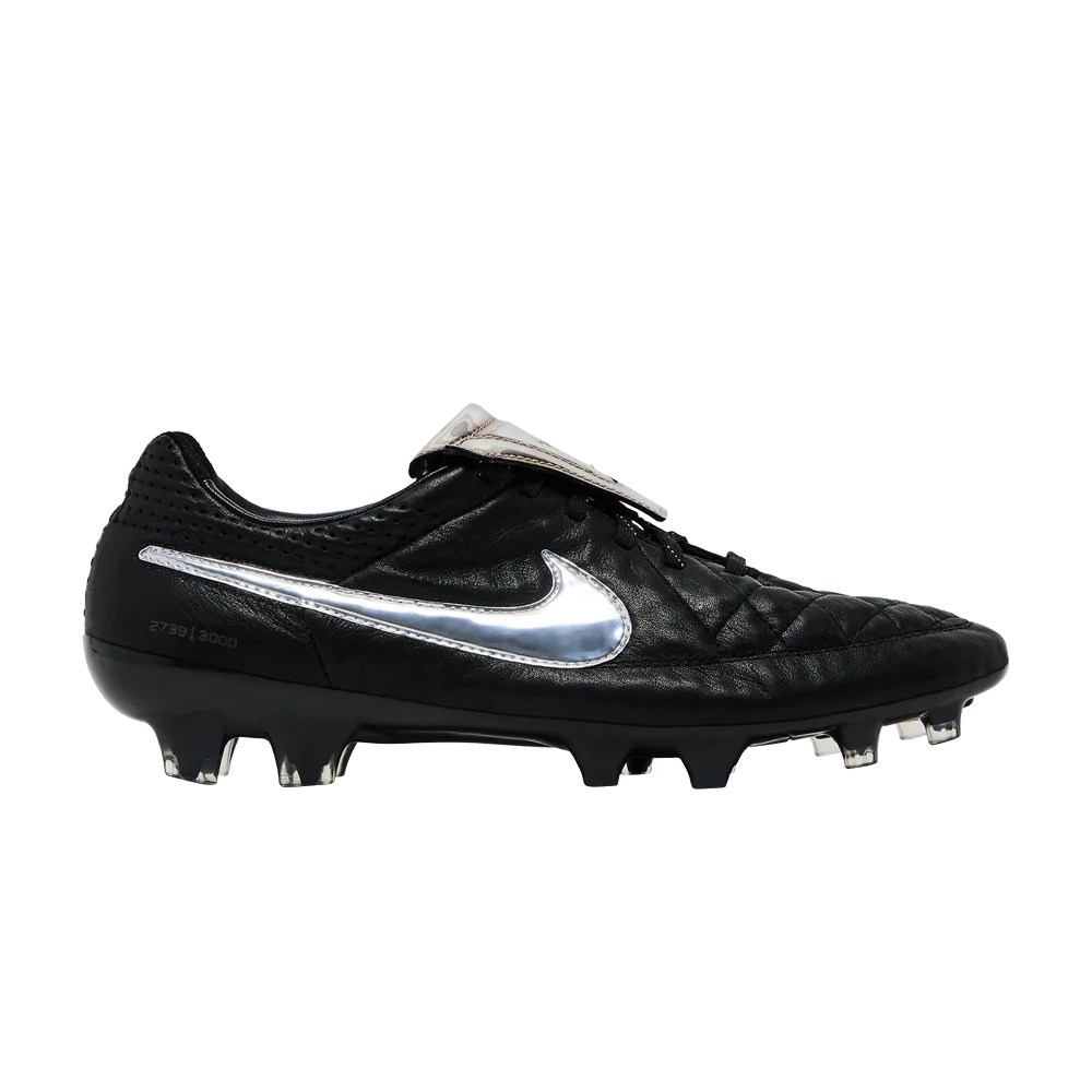 Krossovki-Nike-Tiempo-Legend-5-Premium-FG-Black-Chrome