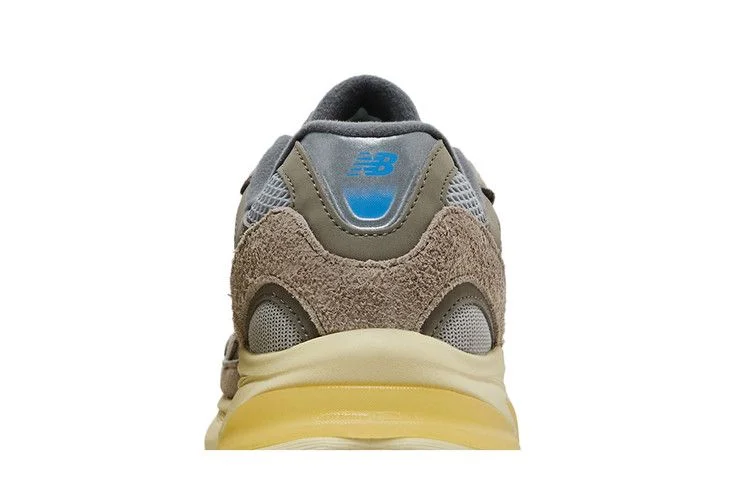 Кроссовки New Balance 2010 'Grey Day 2025'