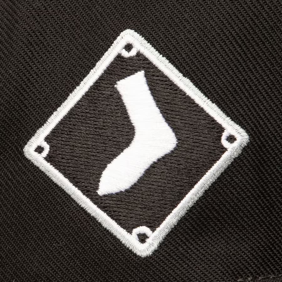 Mitchell-Ness-Black-Chicago-White-Sox-Double-Up-Snapback-Hat-2