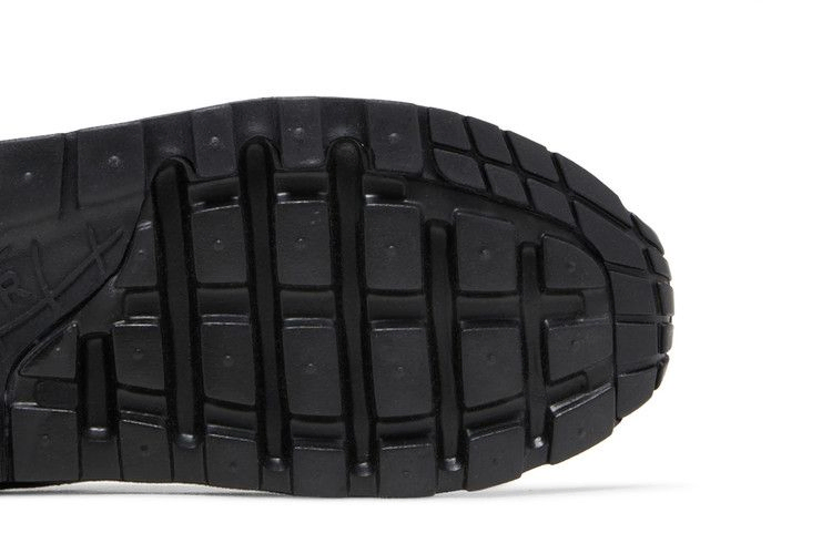 air-max-1-gs-triple-black-dz3307-001_04