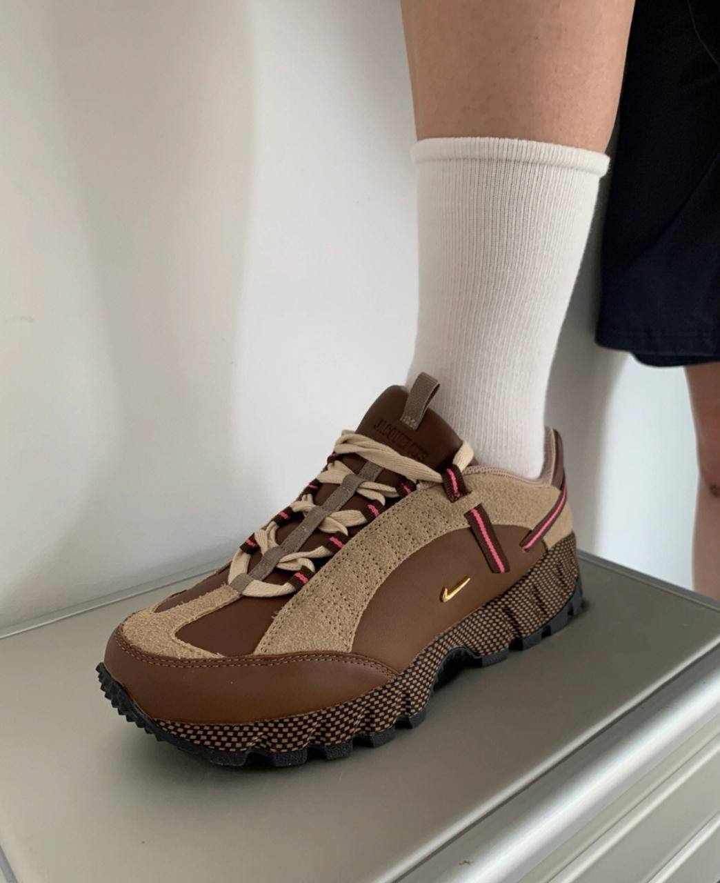 Кроссовки Jacquemus x Wmns Nike Air Humara LX Brown