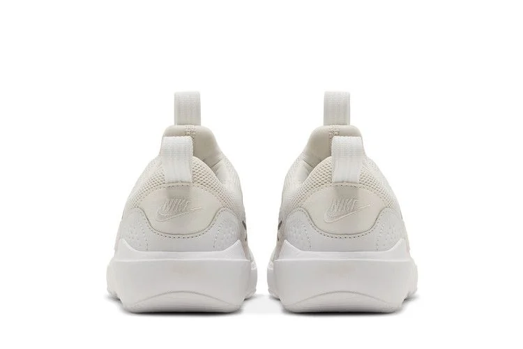Krossovki-Nike-Wmns-AD-Comfort-Triple-White-5